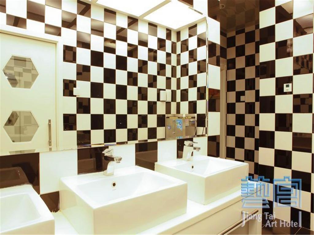 Beijing Jiang Tai Hotel  Buitenkant foto